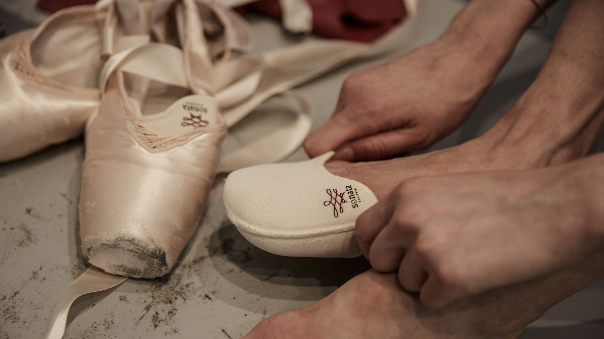 Freed london pointe shoe 2025 fitting