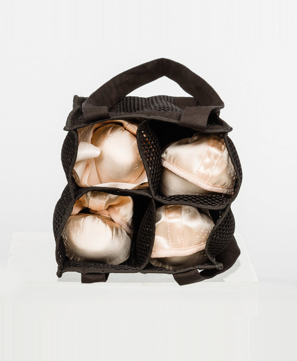 DIV82 Honeycomb Pointe Shoe Bag